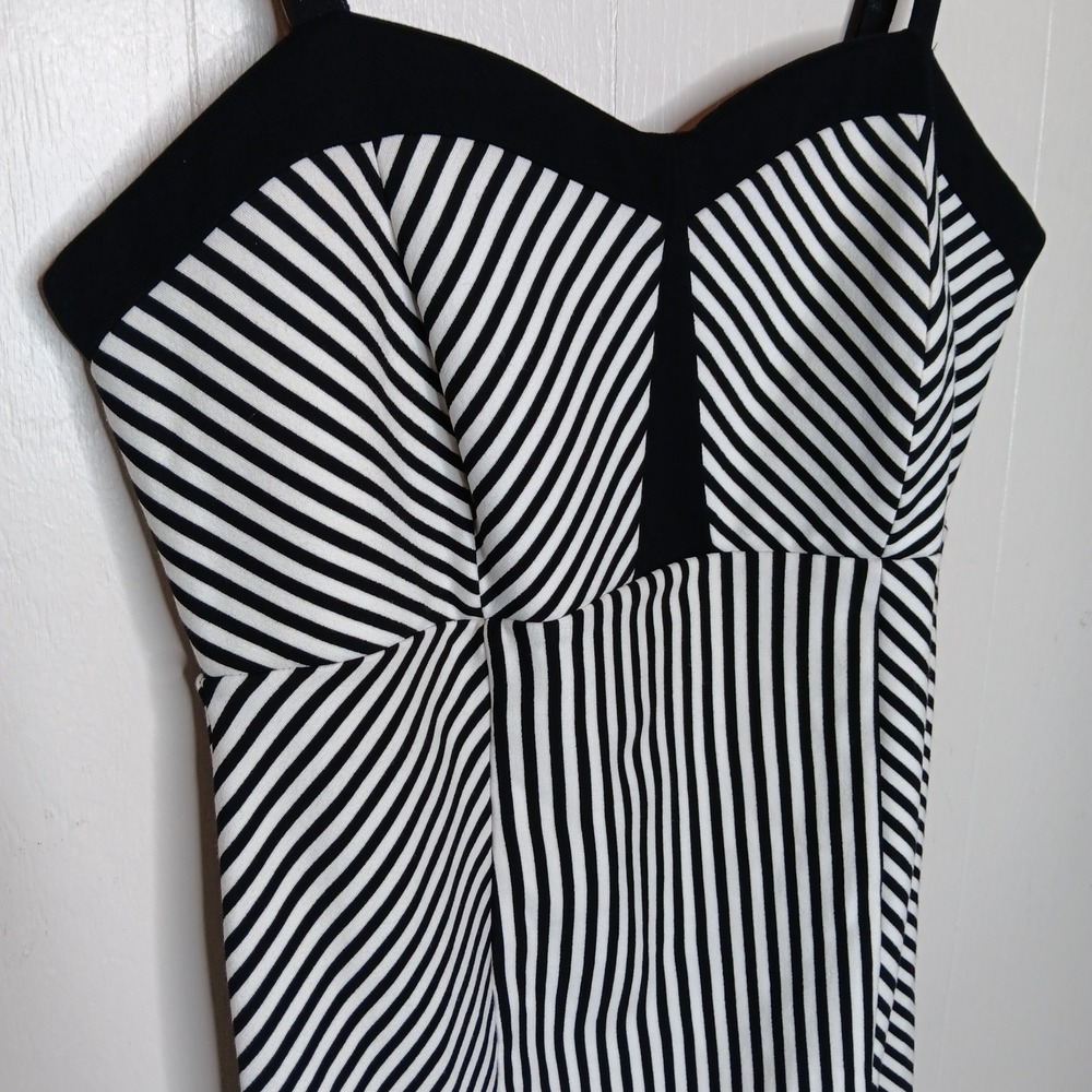 Torrid Bodycon Dress 12 Black White Striped Sweetheart Neck Pin Up Rockabilly - Picture 3 of 9